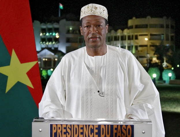 Le Président du Faso Blaise Compaoré se cherche une porte de sortie (Ph. https://presidence.bf)